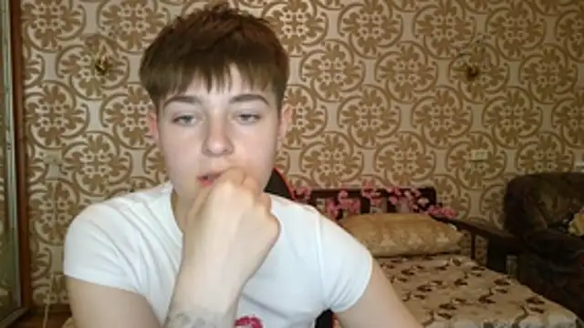 EmyHills online show from 07/25/26, 06:16