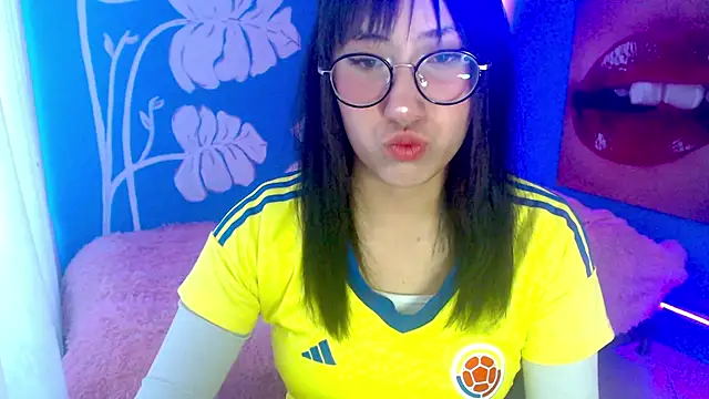 Snapshot of eli_doll chatting on 07/07/26, 11:14 eli doll online show from 07/07/26, 11:14