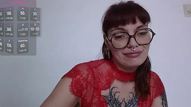 Snapshot of Roxane_Bloodycherry chatting on 06/20/26, 09:12 Roxane Bloodycherry online show from 06/20/26, 09:12