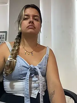azulskyer online show from 06/10/26, 05:01
