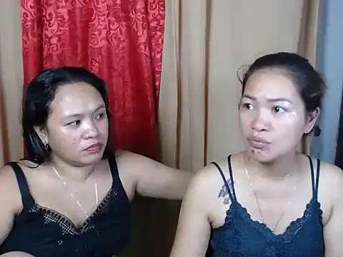 Snapshot of urpretty_hotmama chatting on 06/25/26, 03:06 urpretty hotmama online show from 06/25/26, 03:06