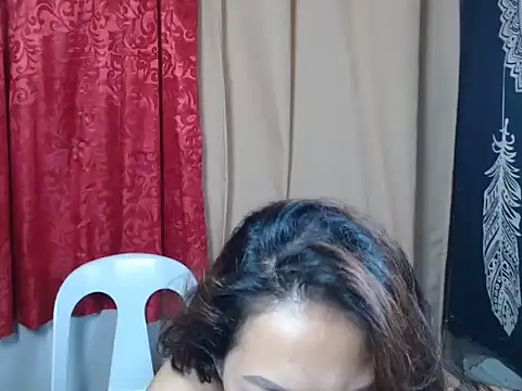 Snapshot of urpretty_hotmama chatting on 07/07/26, 07:23 urpretty hotmama online show from 07/07/26, 07:23