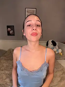 ChiaraMauzi online show from 07/19/26, 05:05