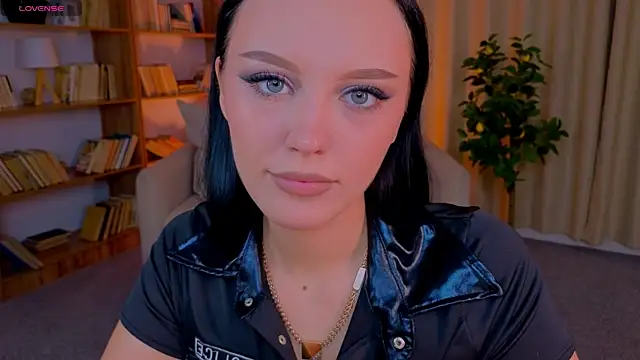 Snapshot of Cassadyy chatting on 07/13/26, 02:36 Cassadyy online show from 07/13/26, 02:36