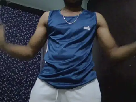 Snapshot of Hottie_Guy_hyd3 chatting on 06/24/26, 04:28 Hottie Guy hyd3 online show from 06/24/26, 04:28