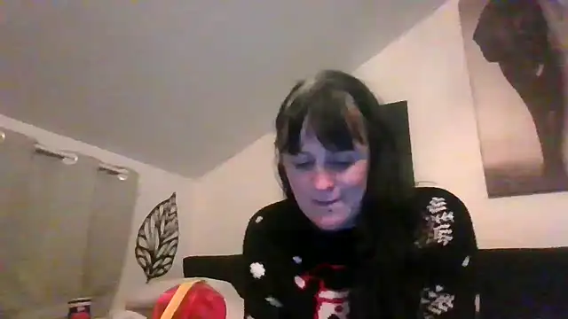 sexujuly88 online show from 12/04/25, 10:29