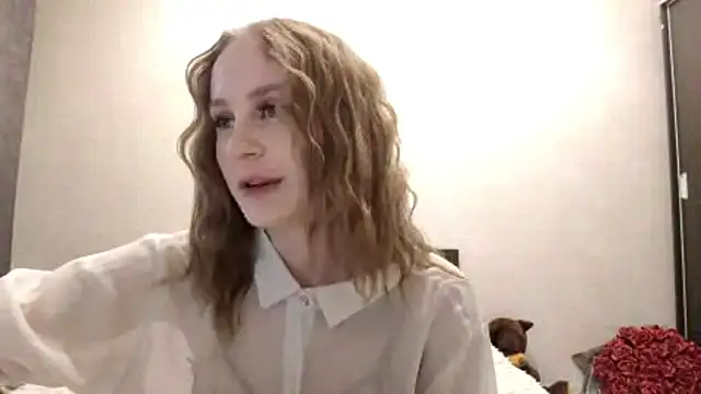 Snapshot of AnnamarieMcalpin chatting on 06/19/26, 06:23 AnnamarieMcalpin online show from 06/19/26, 06:23