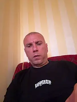 Snapshot of sashaalexandru chatting on 05/31/26, 06:09 sashaalexandru online show from 05/31/26, 06:09