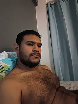 Snapshot of Leonargg chatting on 06/02/26, 01:51 Leonargg online show from 06/02/26, 01:51
