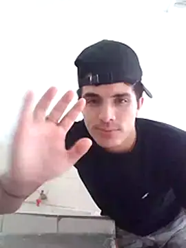 Snapshot of elvis_luciano chatting on 06/02/26, 05:59 elvis luciano online show from 06/02/26, 05:59