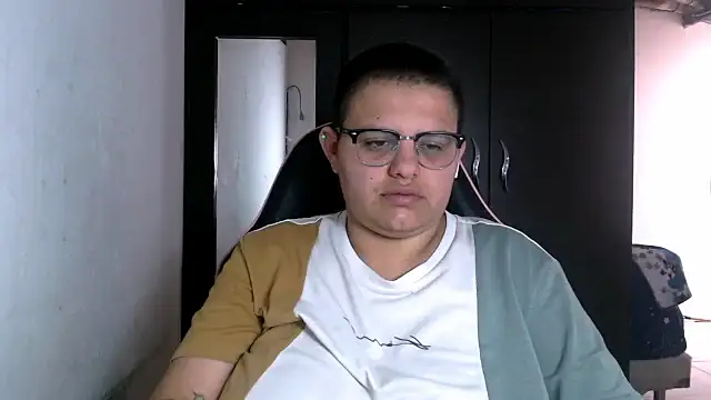 Snapshot of Kristy_rouseXXX chatting on 07/24/26, 06:50 Kristy rouseXXX online show from 07/24/26, 06:50