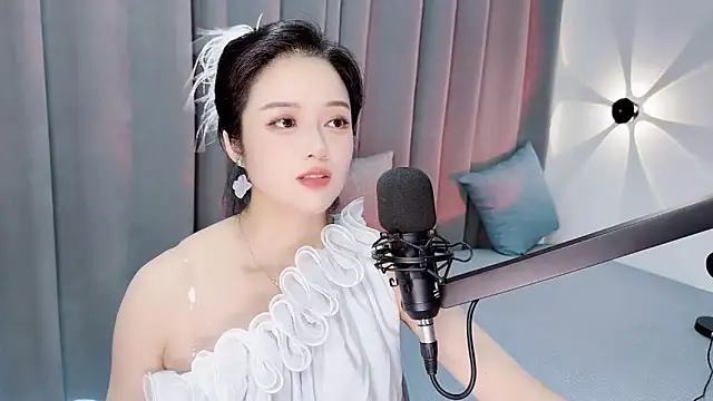 Momo-Wow online show from 07/11/26, 06:05