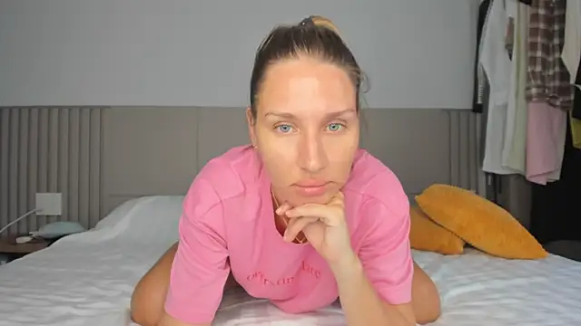 SofiClimbing online show from 03/12/26, 03:45