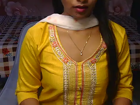 Snapshot of givenchilly chatting on 07/08/26, 05:12 givenchilly online show from 07/08/26, 05:12