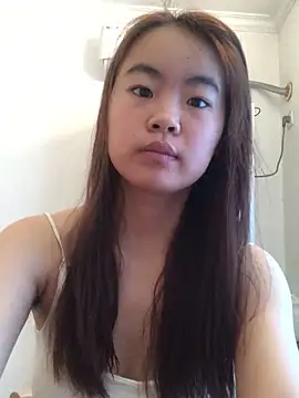 YiYi5520 online show from 06/03/26, 07:22