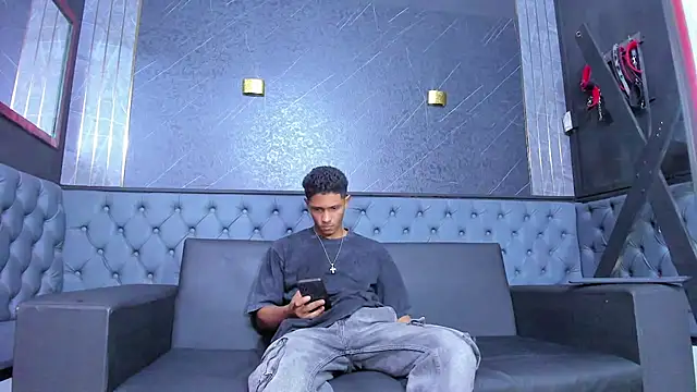 Snapshot of Yoel_Blessed chatting on 07/11/26, 12:41 Yoel Blessed online show from 07/11/26, 12:41