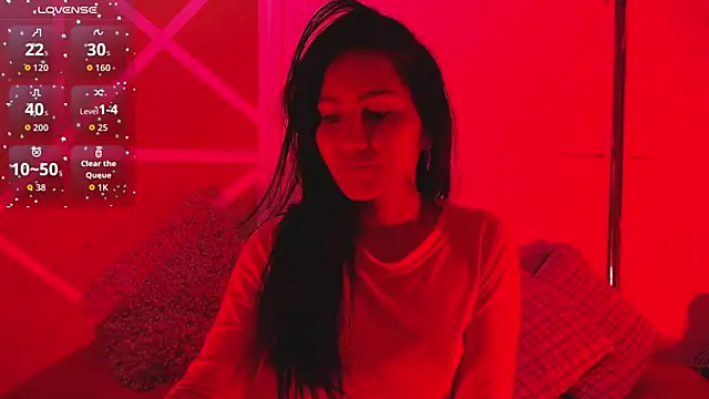 Snapshot of Nicolsweet_ chatting on 06/21/26, 02:14 Nicolsweet online show from 06/21/26, 02:14