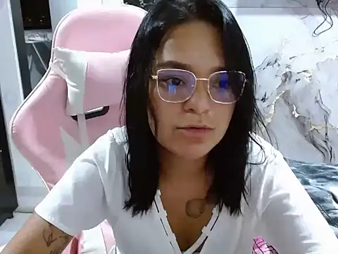 evelovee25 online show from 06/02/26, 12:12