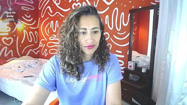 Snapshot of afrodita_marin chatting on 07/12/26, 10:17 afrodita marin online show from 07/12/26, 10:17