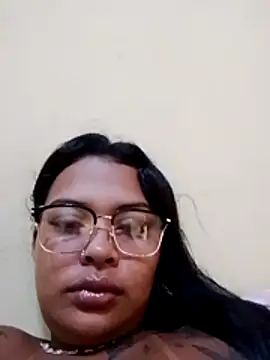 Snapshot of Silmara21 chatting on 07/25/26, 03:09 Silmara21 online show from 07/25/26, 03:09