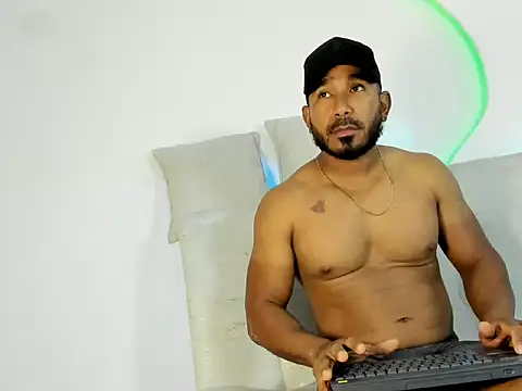 LeoCarter  online show from 06/04/26, 01:06