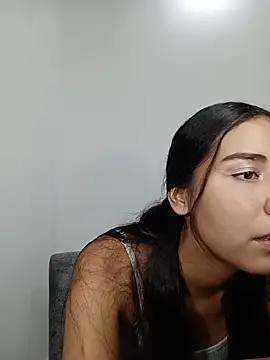 Danna Petite88 online show from 06/04/26, 12:27