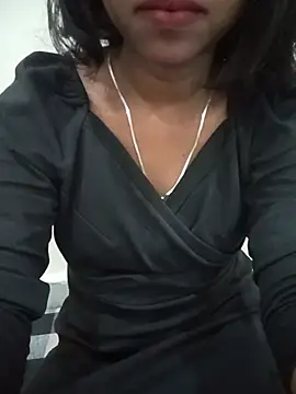 Snapshot of Sexy-Zeenat chatting on 07/19/26, 05:22 Sexy-Zeenat online show from 07/19/26, 05:22