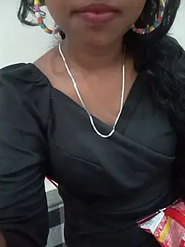 Snapshot of Sexy-Zeenat chatting on 07/20/26, 10:39 Sexy-Zeenat online show from 07/20/26, 10:39