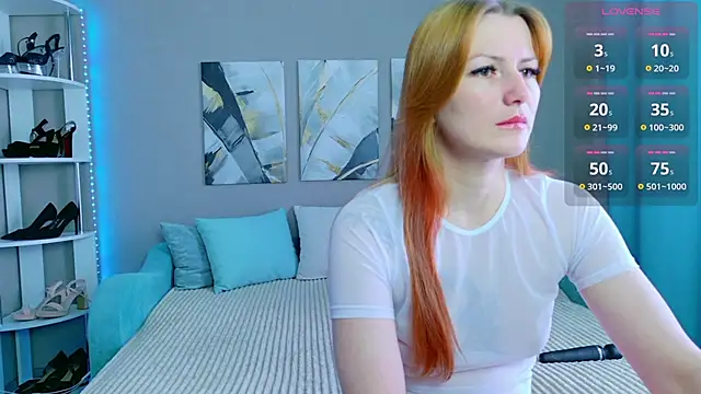 Snapshot of Redhead_Vixen__ chatting on 06/16/26, 01:30 Redhead Vixen online show from 06/16/26, 01:30