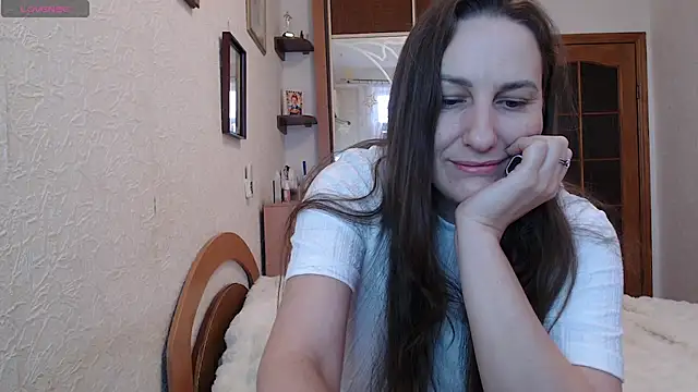 Yevgeshka-Milashka online show from 01/16/26, 06:06