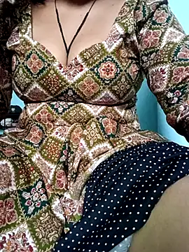 hey darling  online show from 07/18/26, 12:09