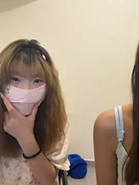 Snapshot of QIQI-QIQI-01 chatting on 07/21/26, 09:00 QIQI-QIQI-01 online show from 07/21/26, 09:00