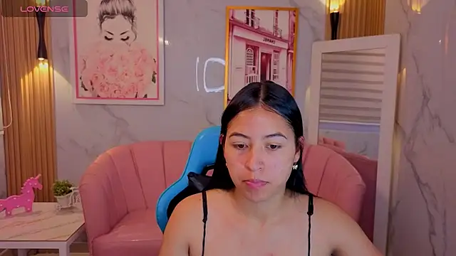 lia x a online show from 06/17/26, 01:01