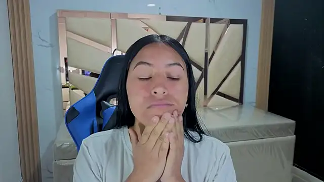 lia x a online show from 06/20/26, 01:03