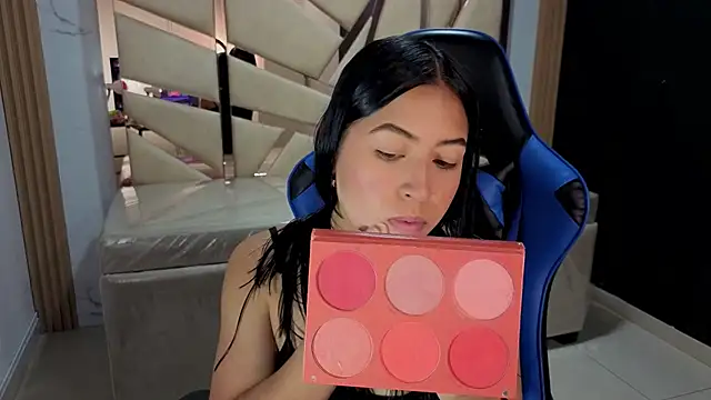 lia x a online show from 06/25/26, 01:48