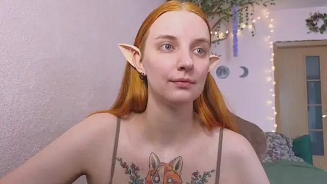 Snapshot of Elfie_Agatha chatting on 06/24/26, 08:57 Elfie Agatha online show from 06/24/26, 08:57