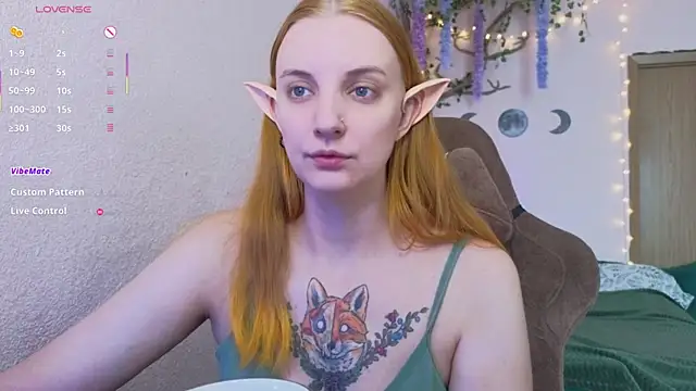 Snapshot of Elfie_Agatha chatting on 07/05/26, 10:22 Elfie Agatha online show from 07/05/26, 10:22
