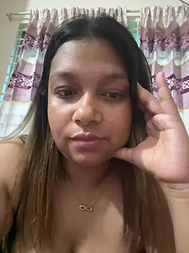 Snapshot of natasha_oberoi22 chatting on 06/20/26, 11:51 natasha oberoi22 online show from 06/20/26, 11:51