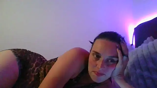Snapshot of Cassia_Lux_Royal chatting on 06/17/26, 07:04 Cassia Lux Royal online show from 06/17/26, 07:04