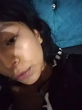 Snapshot of Sophi_691 chatting on 06/19/26, 04:39 Sophi 691 online show from 06/19/26, 04:39