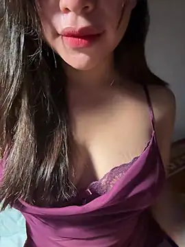 Snapshot of QuynhAnhhh_sweet chatting on 07/26/26, 09:38 QuynhAnhhh sweet online show from 07/26/26, 09:38