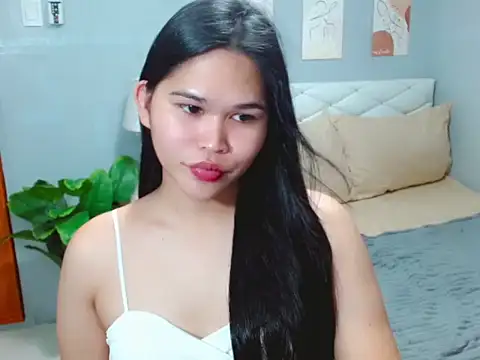 Snapshot of AlianaFord chatting on 07/17/26, 03:13 AlianaFord online show from 07/17/26, 03:13