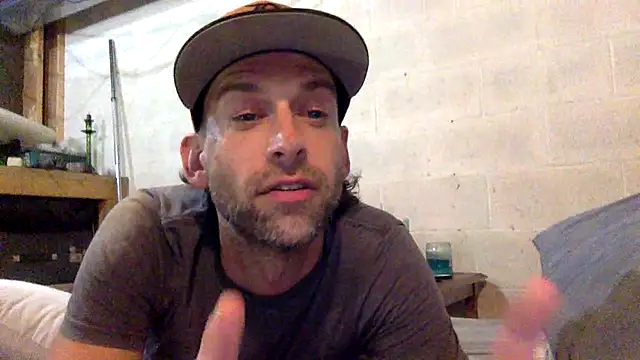 Snapshot of thierrybae chatting on 07/21/26, 03:20 thierrybae online show from 07/21/26, 03:20