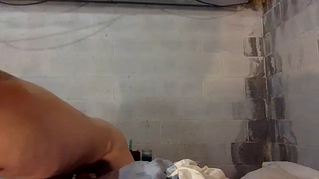 Snapshot of thierrybae chatting on 07/22/26, 05:43 thierrybae online show from 07/22/26, 05:43