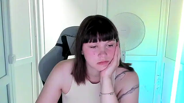 Vanilla Vixen online show from 07/02/26, 06:03