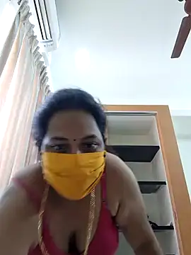 Hot Sreeja Tamil online show from 06/13/26, 07:28