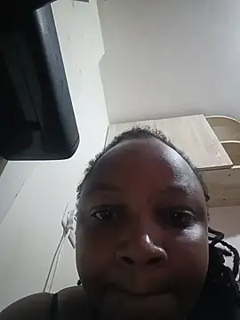Brendahlove online show from 06/04/26, 06:19
