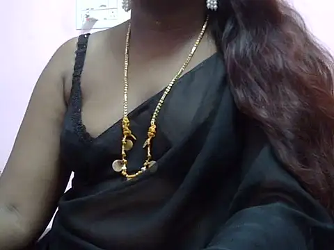 Snapshot of tamil-priyaaa chatting on 07/04/26, 04:07 tamil-priyaaa online show from 07/04/26, 04:07