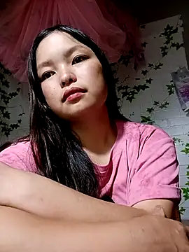 Snapshot of Linna-bae chatting on 06/21/26, 01:57 Linna-bae online show from 06/21/26, 01:57