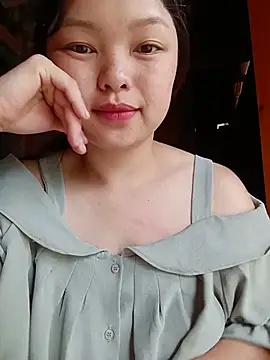 Snapshot of Linna-bae chatting on 08/07/26, 02:46 Linna-bae online show from 08/07/26, 02:46